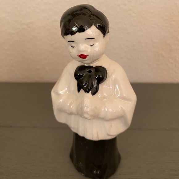 Antique porcelain choir set: 4 choirboys and 2 angels - Picture 5 of 10